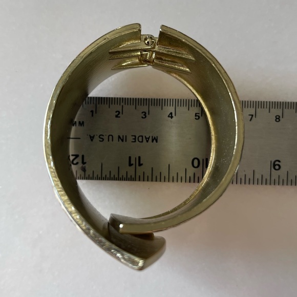 Faux Snakeskin Bracelet - Picture 7 of 11